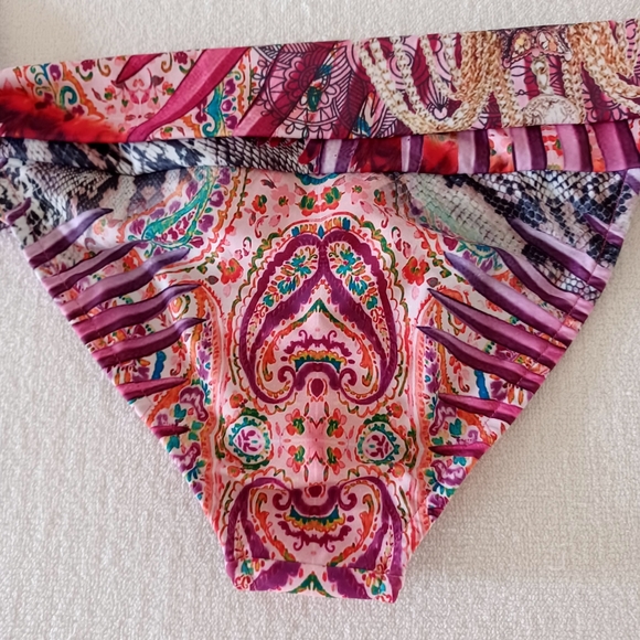 VENUS Expression Floral & Snake Skin Print Bikini Bottom, size S - Picture 5 of 12